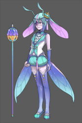  1boy antennae arthropod_boy ascot awii blue_hair chinese_commentary commentary_request eyepatch grey_background head_wings insect_wings looking_to_the_side low_wings male_focus multiple_wings original pink_eyes scepter shirt short_hair shorts simple_background sleeveless sleeveless_shirt solo standing under-elbow_gloves white_ascot white_shirt wings 