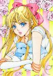  1girl aino_minako bishoujo_senshi_sailor_moon blonde_hair blue_eyes bow breasts choker crossed_arms earrings elbow_gloves eyelashes flower gloves hair_bow half_updo highres jewelry lipstick long_hair looking_at_viewer magical_girl makeup red_bow rose sailor_venus sayococco solo tiara 