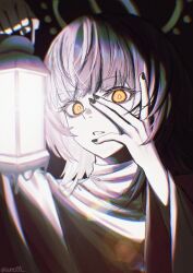  1girl absurdres black_hair black_nails commentary english_commentary grey_hair hand_on_own_face highres holding holding_lantern hololive hololive_english lantern looking_at_viewer multicolored_hair nail_polish portrait robe shiori_novella solo split-color_hair sumosumo twitter_username two-tone_hair virtual_youtuber white_robe yellow_eyes 
