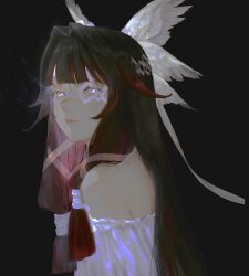  1girl absurdres bare_shoulders black_background black_hair blunt_bangs bright_pupils closed_mouth colored_inner_hair columbina_(genshin_impact) commentary dress eye_mask eyelashes feathered_wings from_side genshin_impact gradient_hair hair_ornament hair_tubes head_wings headpiece highres lips long_hair mask multicolored_hair multiple_wings off-shoulder_dress off_shoulder pink_hair shirone_(coxo_ii) sidelocks simple_background smile solo two-tone_hair untranslatable_commentary upper_body very_long_hair violet_eyes white_dress white_mask white_pupils wings x_hair_ornament 