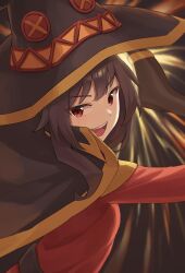  1girl black_cape black_hair cape dress english_commentary from_side hat highres kono_subarashii_sekai_ni_shukufuku_wo! large_hat long_sleeves medium_hair megumin open_mouth red_dress red_eyes smile solo upper_body vakuuberi witch_hat 