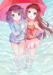  2girls barefoot black_hair blue_eyes brown_hair capelet feet_in_water folded_hair hair_rings highres hoodie long_hair mukaido_manaka multiple_girls nagi_no_asukara shiodome_miuna soaking_feet twintails umbrella water yuxia_xianyin 