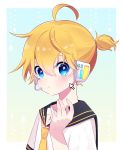  1boy ahoge bass_clef blonde_hair blue_eyes crying crying_with_eyes_open cursor headset highres kagamine_len male_focus ponytail sailor_collar short_sleeves solo tears vocaloid 