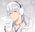  1boy black_gloves earmuffs english gloves japanese_clothes male_focus partly_fingerless_gloves silver_hair snowflakes snowman solo touken_ranbu tsurumaru_kuninaga uhouho14 winter yellow_eyes 