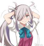  1girl ahoge arms_behind_head arms_up asashimo_(kantai_collection) bowtie grey_eyes grey_hair headband ido_(teketeke) kantai_collection looking_at_viewer multicolored_hair ponytail school_uniform shirt simple_background sleeves_rolled_up smile solo two-tone_hair upper_body white_background white_shirt 