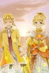  1boy 1girl aku_no_musume_(vocaloid) beach blonde_hair bow brother_and_sister cravat good_end hair_ornament hairclip highres holding_hands kagamine_len kagamine_rin misa_(milky-misa) ocean ponytail siblings smile twilight twins vocaloid 