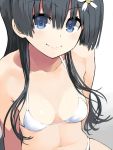  1girl bikini black_hair blue_eyes blush breasts cleavage flower hair_flower hair_ornament kawakami_masaki long_hair looking_at_viewer navel saten_ruiko smile solo swimsuit to_aru_kagaku_no_railgun to_aru_majutsu_no_index white_bikini white_swimsuit 