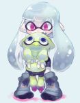  2girls 3: :d bike_shorts blue_background blue_eyes blue_hair carrying domino_mask fang inkling long_hair looking_at_another mask multiple_girls okayu_(headless) open_mouth pink_eyes pointy_ears shoes smile sneakers splatoon standing tentacle_hair 