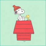  ayu_(mog) beanie bird border character_name dog doghouse green_background green_border hat lowres no_humans peanuts sitting smile snoopy woodstock 