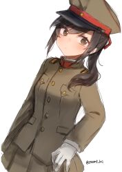  1girl black_hair brown_eyes gloves green_hat green_jacket green_skirt hair_over_shoulder hand_on_own_hip hat highres jacket long_hair looking_at_viewer military_uniform original peaked_cap ponytail shirasumato simple_background skirt solo twitter_username white_background white_gloves 