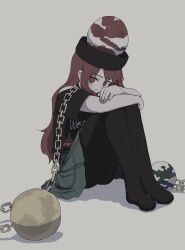  1girl alternate_hair_length alternate_hairstyle bare_shoulders barefoot black_choker black_hat black_pantyhose black_shirt blue_skirt chain choker closed_mouth clothes_writing crossed_arms earth_(ornament) full_body gold_chain green_skirt grey_background hat hecatia_lapislazuli highres long_hair looking_at_viewer moon_(ornament) multicolored_skirt off-shoulder_shirt off_shoulder pantyhose plaid_clothes plaid_skirt red_eyes red_hair shadow shirt short_sleeves simple_background sitting skirt smile solo t-shirt touhou underworld_(ornament) uzou_(uzooooooooo) 