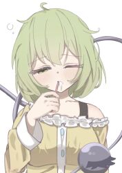  1girl adapted_costume arm_at_side blush brushing_teeth buttons collarbone commentary_request eyelashes frilled_pajamas frills green_eyes green_hair half-closed_eye hand_up hatsuka2o highres holding holding_toothbrush komeiji_koishi long_sleeves looking_at_viewer medium_hair messy_hair no_headwear pajamas simple_background single_bare_shoulder sleepy solo squeans third_eye toothbrush toothbrush_in_mouth touhou upper_body waking_up white_background wide_sleeves yellow_pajamas 