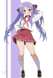  1girl blue_eyes bow brown_bow brown_shoes closed_mouth collarbone commentary cowlick dot_nose double_horizontal_stripe hair_between_eyes hair_bow hand_in_own_hair hand_on_own_hip highres hiiragi_kagami light_blush loafers long_hair long_sleeves looking_at_viewer lucky_star midriff_peek miniskirt nagare_(flow) neckerchief pink_neckerchief pleated_skirt purple_background purple_hair red_sailor_collar red_skirt ryouou_school_uniform sailor_collar school_uniform serafuku shirt shoes sidelocks simple_background skindentation skirt smile socks solo split_mouth standing straight_hair twintails twitter_username two-tone_background very_long_hair white_background white_shirt white_socks 