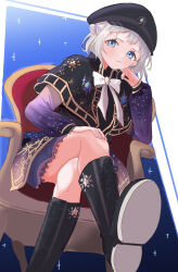  1girl black_boots black_hat blue_eyes blush boots bow bowtie braid chair closed_mouth commentary_request crossed_legs gakuen_idolmaster grey_hair hair_ribbon hand_on_own_knee hat head_rest highres idolmaster katsuragi_lilja knee_boots kyokkou_(idolmaster) lace-up_boots long_sleeves looking_at_viewer official_alternate_costume ojiramiiiii on_chair ribbon ribbon_braid short_hair sitting solo white_bow white_bowtie 