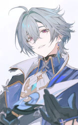  1boy black_choker black_gloves blue_coat blue_gem blue_hair choker coat collared_shirt earrings gem genshin_impact gloves hair_intakes highres holding holding_knife holding_weapon jewelry knife lapels lohen_(genshin_impact) looking_at_viewer male_focus multicolored_eyes open_clothes open_coat parted_bangs parted_lips piercing sachico66 shirt simple_background single_earring solo upper_body weapon white_background wing_collar 