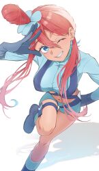  1girl akage_club bent_over blue_boots blue_eyes blue_gloves blue_jacket blue_shorts boots breasts cropped_jacket gloves gloves_over_sleeves grin hand_on_own_hip highres jacket large_breasts leg_up midriff one_eye_closed one_side_up pokemon pokemon_black_and_white pouch red_hair salute short_hair_with_long_locks short_shorts shorts sidelocks skyla_(pokemon) smile solo thigh_pouch under-elbow_gloves 
