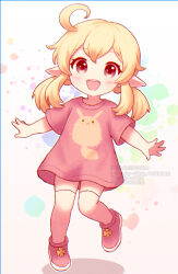  1girl 967shiro ahoge alternate_costume blonde_hair character_print commentary_request genshin_impact highres klee_(genshin_impact) looking_at_viewer low_twintails open_mouth pink_shirt pink_thighhighs pointy_ears red_eyes shirt smile solo thigh-highs twintails 