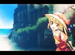  blonde_hair fang flandre_scarlet flower hat house leaning_forward letterboxed long_sleeves ocean open_mouth plastic_eraser red_eyes scenery short_hair smile solo street sun_hat touhou wallpaper 