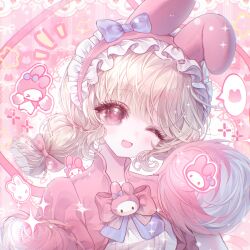  1girl :d animal_ear_hairband animal_ears artist_request blonde_hair bow character_charm charm_(object) chinese_commentary collared_shrug commentary_request commission fake_animal_ears fang frilled_hairband frills hair_bow hairband hands_up highres holding holding_pom_poms identity_v lily_barriere lily_barriere_(stunning_my_melody) lolita_hairband looking_at_viewer my_melody my_melody_(series) one_eye_closed open_mouth pink_background pink_bow pink_eyes pink_hairband pink_shrug pink_theme pom_pom_(cheerleading) portrait purple_bow rabbit_ears sanrio second-party_source shirt shrug_(clothing) sidelocks smile solo sparkle spoken_character twintails white_shirt 