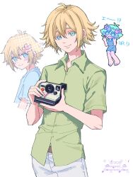  2boys aged_up alternate_costume antenna_hair barefoot basil_(faraway)_(omori) basil_(headspace)_(omori) basil_(omori) blonde_hair blue_eyes blue_overalls blush camera chibi collared_shirt colored_skin commentary_request double-parted_bangs dual_persona flower flower_wreath green_eyes green_hair green_shirt hair_between_eyes hair_flower hair_ornament head_wreath highres holding holding_camera instagram_username looking_at_viewer male_focus maromichan multiple_boys omori open_mouth overall_shorts overalls shirt short_hair short_sleeves sidelocks simple_background smile translation_request twitter_username upper_body white_background white_skin 