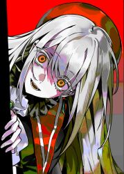  1girl animated animated_gif ascot bang_dream! bang_dream!_it's_mygo!!!!! beret commentary evil_smile green_hair hat long_hair looking_at_viewer mortis_(bang_dream!) mortis_(costume)_(bang_dream!) mortis_(persona)_(bang_dream!) ne2op open_mouth orange_eyes peeking red_background red_hat simple_background smile untranslatable_commentary upper_body wakaba_mutsumi white_ascot 