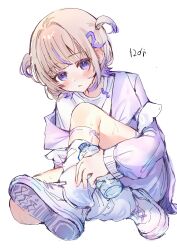  1girl absurdres blonde_hair blush bottle commentary highres holding holding_bottle hololive hololive_dev_is jacket leg_warmers long_sleeves looking_at_viewer multicolored_hair off_shoulder purple_hair shirt shoes short_hair simple_background sneakers solo streaked_hair sweatdrop todoroki_hajime todoroki_hajime_(1st_costume) two_side_up untranslatable_commentary violet_eyes wasemkn water_bottle white_background white_jacket white_leg_warmers white_shirt white_shoes 