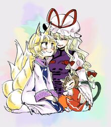  3girls chen commentary_request komaku_juushoku multiple_girls touhou yakumo_ran yakumo_yukari younger 