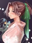  1girl alternate_costume blush brown_eyes brown_hair commentary_request floral_background floral_print flower green_ribbon hair_intakes hair_ribbon highres japanese_clothes jintsuu_(kantai_collection) kantai_collection kimono looking_at_viewer ponytail ribbon short_hair smile solo untsue upper_body yukata 