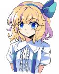  1girl :&lt; alice_margatroid alice_margatroid_(pc-98) arms_behind_back blonde_hair blue_ribbon blush center_frills closed_mouth e.o. expressionless frilled_skirt frills hair_ribbon hairband highres looking_at_viewer puffy_short_sleeves puffy_sleeves ribbon shirt short_hair short_sleeves simple_background skirt solo suspenders touhou touhou_(pc-98) white_background white_shirt 