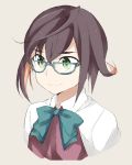  1girl beige_background blue-framed_glasses bow bowtie eyebrows eyebrows_visible_through_hair glasses green_eyes hair_between_eyes kantai_collection multicolored_hair okinami_(kantai_collection) orange_hair purple_hair school_uniform short_hair simple_background solo souji two-tone_hair upper_body 
