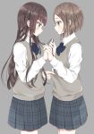  2girls black_hair bow brown_eyes brown_hair grey_background highres holding_hands interlocked_fingers long_hair looking_at_another multiple_girls original school_uniform simple_background smile sweater_vest usamochi_(7290381) yuri 
