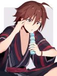  11kkr 1boy ahoge amagase_touma blush bracelet brown_hair dragon_print eyebrows eyebrows_visible_through_hair froth grey_background idolmaster idolmaster_side-m japanese_clothes jewelry kimono looking_down male_focus open_mouth ramune rectangle red_eyes simple_background solo upper_body yukata 