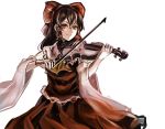  1girl ascot bare_shoulders black_hair bow commentary_request cowboy_shot detached_sleeves hair_bow hair_tubes hakurei_reimu instrument jan_(artist) japanese_clothes long_hair looking_at_viewer miko playing_instrument red_eyes red_skirt sidelocks skirt skirt_set smile solo touhou violin white_background wide_sleeves 