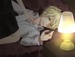  abe. bad_id blonde_hair green_hair kagamine_len lamp lying nail_polish on_back short_hair smile vocaloid 