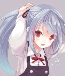  1girl adjusting_hair arms_up black_ribbon blouse bunching_hair commentary_request grey_background hair_ribbon hair_tie kantai_collection kasumi_(kantai_collection) long_hair long_sleeves looking_at_viewer neckerchief p19 red_eyes remodel_(kantai_collection) ribbon school_uniform serafuku simple_background solo upper_body vest white_blouse 