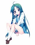  asakura_ryouko blue_eyes blue_hair kodamasawa_izumi legs long_hair school_uniform simple_background socks suzumiya_haruhi_no_yuuutsu 