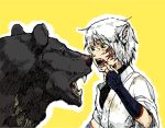  bear fangs injury inubashiri_momiji kobushi short_hair teeth touhou white_hair wolf_ears yellow_eyes 