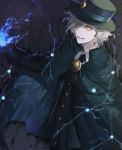  1boy ailm black black_gloves black_hat black_shirt brooch cape edmond_dantes_(fate/grand_order) electricity fate/grand_order fate_(series) gloves grey_background grin hair_over_one_eye hat jewelry magic male_focus pale_skin shirt smile solo top_hat white_hair yellow_eyes 