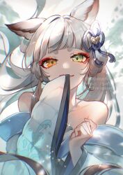  1girl arched_bangs bath_yukata criss-cross_halter erune granblue_fantasy halterneck heterochromia japanese_clothes kimono kogome_(azalea4) looking_at_viewer official_alternate_costume pholia pholia_(yukata) short_eyebrows solo thick_eyebrows yukata 