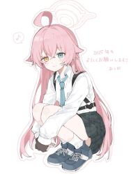  1girl 2025 ahoge black_footwear black_gloves black_skirt blue_archive blue_eyes blue_necktie blush closed_mouth collared_shirt crossed_bangs dated dress_shirt fingerless_gloves full_body gloves hair_between_eyes hair_over_shoulder halo heterochromia highres hoshino_(blue_archive) hugging_own_legs long_hair long_sleeves looking_at_viewer miniskirt musical_note necktie oshio_(baniniwana) pink_hair pink_halo plaid_clothes plaid_skirt shirt shoes simple_background skirt smile sneakers socks solo speech_bubble spoken_musical_note squatting straight_hair suspenders translation_request tsurime v_arms very_long_hair white_background white_shirt white_socks yellow_eyes 