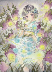  1girl absurdres amu_(m_aa) black_eyes black_footwear black_hair bug closed_mouth commentary expressionless firefly flower hair_flower hair_ornament highres holding holding_flower japanese_clothes kimono long_sleeves night original outdoors painting_(medium) print_kimono purple_flower short_hair sitting solo spotted_bellflower traditional_media watercolor_(medium) white_kimono 