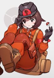  1girl absurdres alternate_costume black_gloves black_helmet blush boots brown_bag brown_footwear brown_hair closed_mouth expedition_uniform gloria_(pokemon) gloves grey_background hand_on_headwear helmet highres jacket official_alternate_costume orange_jacket orange_pants pants poke_ball poke_ball_(basic) pokemon pokemon_swsh pouch short_hair simple_background solo yoshihiro_(yoshihiro12190) 