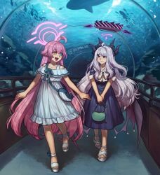  2girls ahoge aquarium bag blue_archive blue_bow blue_dress blue_eyes blue_ribbon bow collarbone demon_horns demon_wings dress footwear_bow frilled_dress frills green_bag halo heterochromia hina_(blue_archive) hiomaika holding holding_bag horns hoshino_(blue_archive) indoors long_hair looking_at_another multiple_girls multiple_horns open_mouth pink_halo portuguese_commentary ribbon sandals short_sleeves very_long_hair walking watermark whale white_bow white_dress white_footwear wings yellow_eyes 