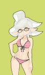  +_+ 1girl :3 alternate_costume bare_shoulders bikini bow breasts cleavage collarbone dama-yo domino_mask earrings green_background hair_bow hand_on_hip highres hotaru_(splatoon) jewelry looking_at_viewer mask mole mole_under_eye navel pointy_ears short_hair silver_hair simple_background smile solo splatoon striped striped_bikini swimsuit symbol-shaped_pupils tentacle tentacle_hair yellow_eyes 