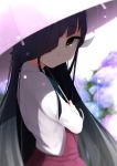  1girl blue_bow blue_bowtie blurry bow bowtie closed_mouth depth_of_field eyebrows eyebrows_visible_through_hair flower from_side hair_over_one_eye hayashimo_(kantai_collection) highres hydrangea kantai_collection long_hair long_sleeves looking_at_viewer looking_to_the_side one_eye_covered pink_umbrella rain red_skirt red_vest shirt skirt smile solo suginoji very_long_hair water white_shirt yellow_eyes 