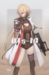  1girl assault_rifle belt blonde_hair blood blood_on_face breasts brown_belt bullpup drum_(acta2436) girls'_frontline_2:_exilium girls_frontline gloves groza_(girls'_frontline_2) gun highres holding holding_gun holding_weapon long_hair ots-14_(girls'_frontline) ots-14_groza rifle solo weapon yellow_eyes 