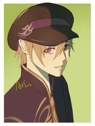  1boy black_hat black_jacket blonde_hair border buttons chinese_commentary collared_jacket commentary_request diamond_button green_background hair_between_eyes happy hat high_collar highres jacket kenneth_claremont long_sleeves looking_at_viewer male_focus open_mouth peaked_cap pointy_nose qingyue_wan short_hair signature smile solo upper_body violet_eyes volcano_princess white_border 