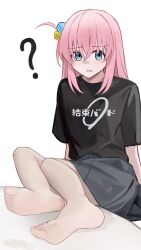  1girl ? absurdres black_shirt blue_eyes bocchi_the_rock! commentary_request feet foot_focus foreshortening gotoh_hitori hair_between_eyes highres legs long_hair looking_at_viewer nagata_gata no_shoes pantyhose parted_lips pink_hair presenting_foot shirt short_sleeves simple_background sitting skirt soles solo toes white_background 