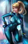  1girl beauty_mark blonde_hair blue_eyes bodysuit breasts elbow_gloves gloves highres large_breasts leaning_forward lips long_hair looking_at_viewer metroid mole navel parted_lips ponytail samus_aran shiny shiny_skin smile solo terufuu zero_suit 