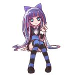  1girl :&gt; bangs blue_eyes blue_ribbon blunt_bangs bow coffee_(ecafree2) hair_bow hair_ornament highres multicolored_hair panty_&amp;_stocking_with_garterbelt purple_hair ribbon simple_background sitting socks solo stocking_(psg) striped_legwear v white_background zettai_ryouiki 